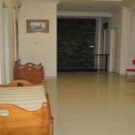 Ge Jacmart Homestay Makassar By Zuzu 외부 사진